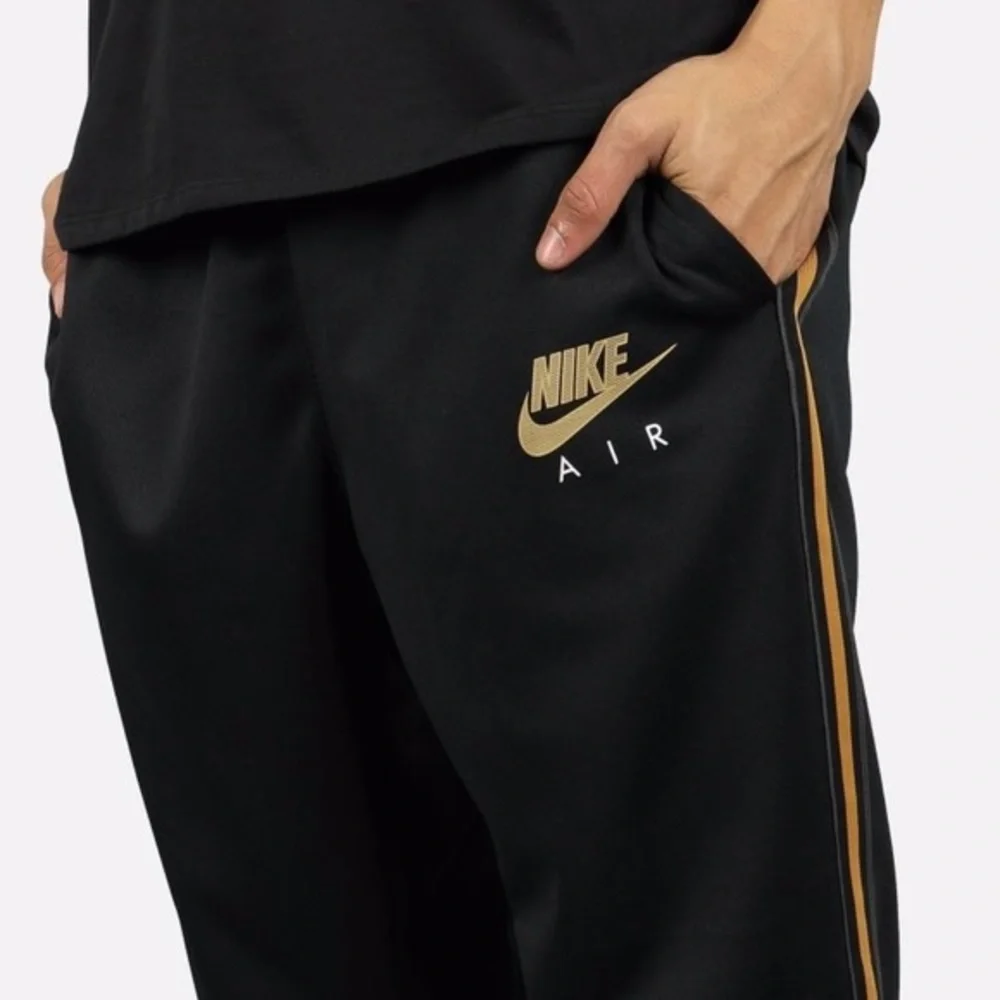 NWOT Nike Air Mens Metallic Club Joggers - Picture 2 of 8